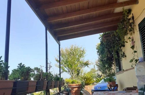 Mortelle Villa | Villa "Casa Bianca" with Sea View, Garden & A/C
