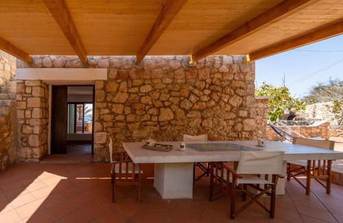 Lampedusa House | Villa Casa degli Elimi dammuso by the sea in exclusive bay in Lampedusa