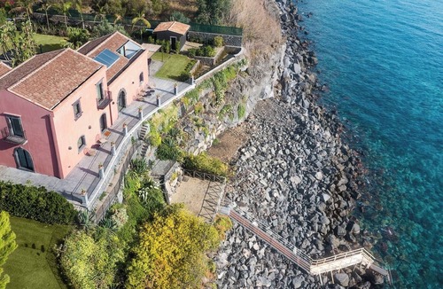 Pozzillo Villa | Villa Ceglie - Sea front villa with heated pool