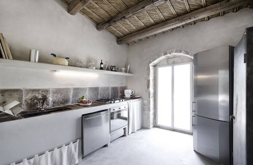 Noto Villa | VILLA CON PISCINA 5X30 E 4 APPARTAMENTI CON GIARDINO TOTALMENTE INDIPENDENTI.