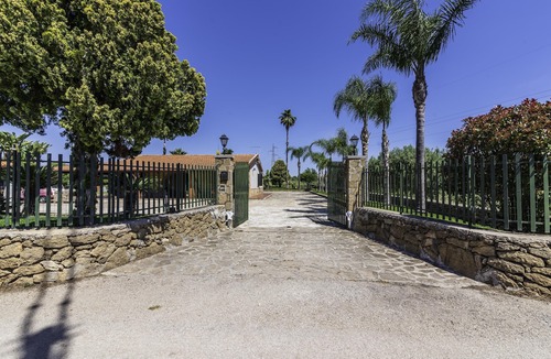 Melilli Villa | Villa "Con Piscina Vicino Al Mare" with Private Pool, 2 Private Terraces & Wi-Fi