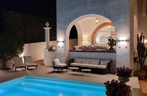 Anacapri Villa | Villa Croce, Historic and charming villa with a beautiful sunset