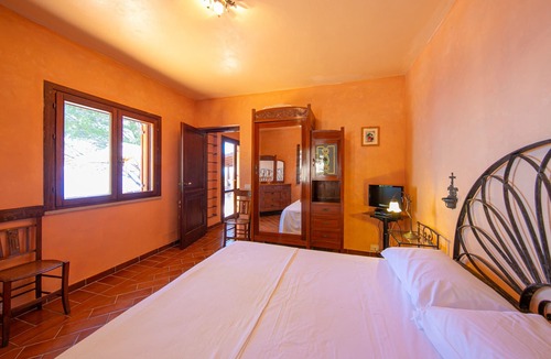 Cefalu Villa | Villa dei Castagni con vista mare by Wonderful Italy