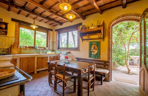 Cefalu Villa | Villa del Glicine - Ancient Master Villa, surrounded by greenery