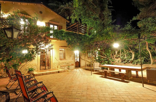 Cefalu Villa | Villa del Glicine - Ancient Master Villa, surrounded by greenery