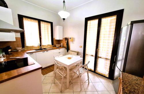 Arenella Villa | Villa del Mandorlo