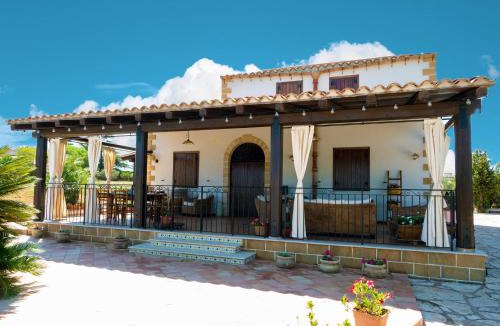 Partinico Villa | Villa delle Cecilie