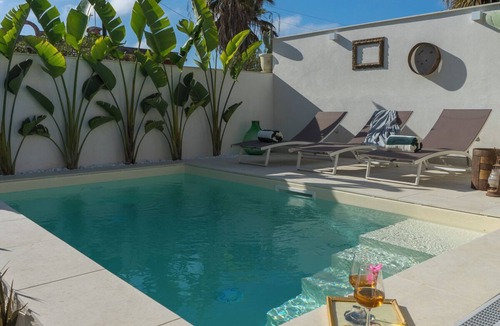 Santa Maria del Focallo Villa | Villa delle Palme con piscina privata