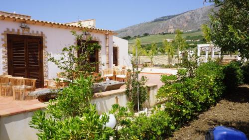 Mockarta House | Villa Delle Palme Delfina