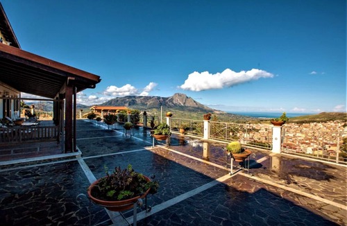 Cerda Villa | Villa delle Rose sicily