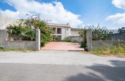 Faro Superiore Villa | Villa Emy