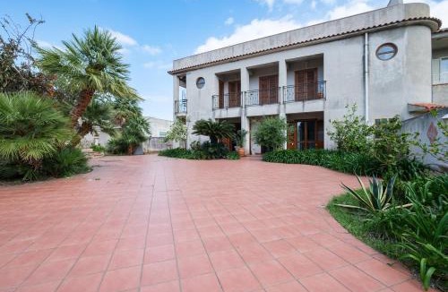 Faro Superiore Villa | Villa Emy