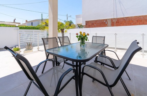 Avola Villa | Villa 'Falaride' with Private Pool, Wi-Fi, and Air Conditioning
