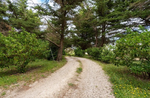 Contessa Entellina Villa | Villa "Fattoria Gorgo" with Mountain View, Private Pool & Wi-Fi