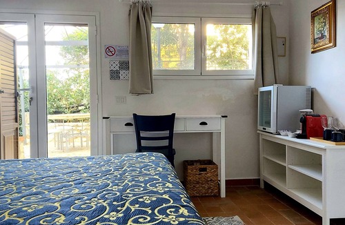 Capo Zafferano Bed & Breakfast | Villa Flavia Eco B&B - "Mosaic" room, 50 meters from the sea.