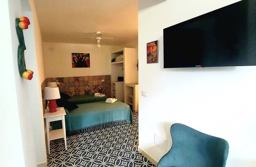 Capo Zafferano Bed & Breakfast | Villa Flavia Holidays Room "Cactus" 50 m from the sea