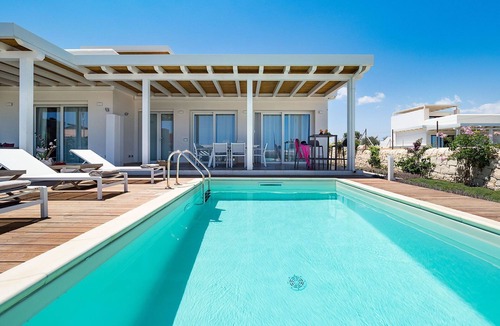 Reitani Villa | Villa for 6 People in Sicily with private pool at the Sea