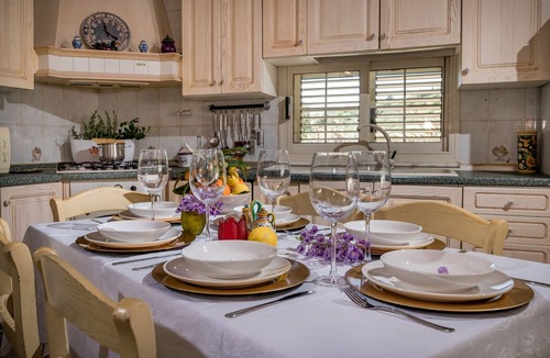 Castellammare del Golfo Villa | Villa Gagliardetta splendid villa with swimming pool between the greenery and the sea.