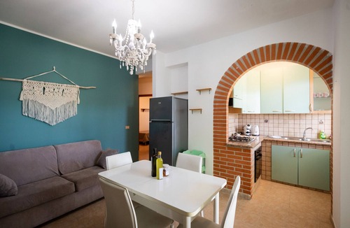 Santa Maria Apartment | VILLA GARDEN At 200 m from the sea, apartment with garden and view of Sicily.