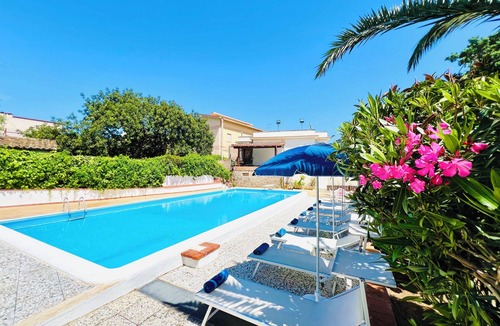 Carini Villa | Villa Giada - villa with 5 rooms and pool
