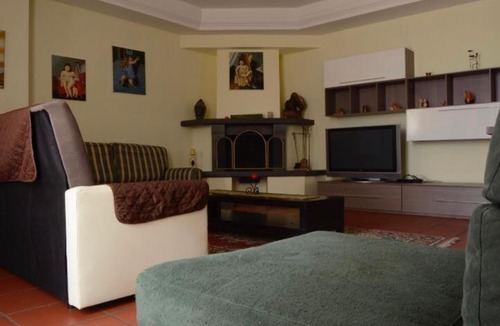 Aci Sant'Antonio Villa | Villa Gialla