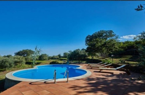 Sant'Alfio Villa | Villa Gialla - Villa with private pool and fantastic sea view and Etna volcano.