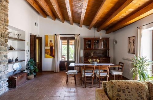 Polizzi Generosa Villa | Villa Granci con Piscina by Wonderful Italy