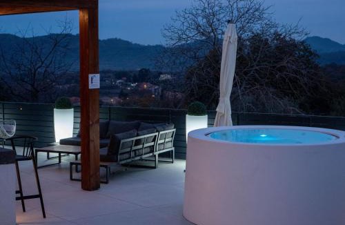 Castiglione di Sicilia Villa | Villa Grazia 49