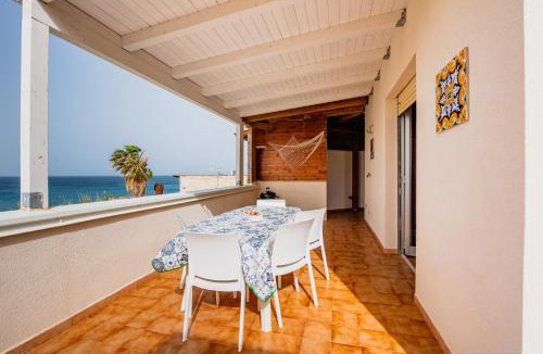 Ficarazzi Apartment | VILLA HEMINGWAY - LA Casa di Alessia e La Casa di Leonardo