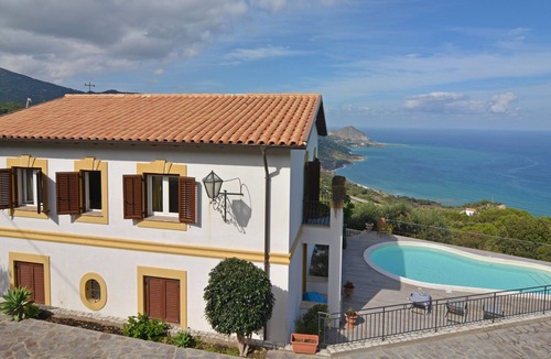 Cefalu Villa | Villa Il Basto 8, Emma Villas