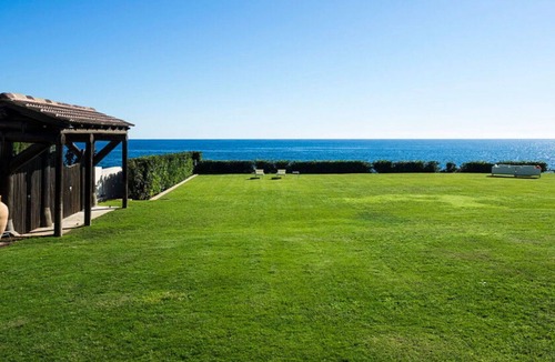 Eastern Sicily Villa | Villa in Fontane Bianche with 6 bedrooms sleeps 12