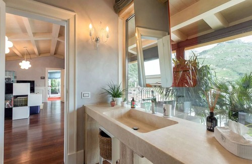 Mazzaro Villa | Villa in Mazzarò with 5 bedrooms sleeps 10