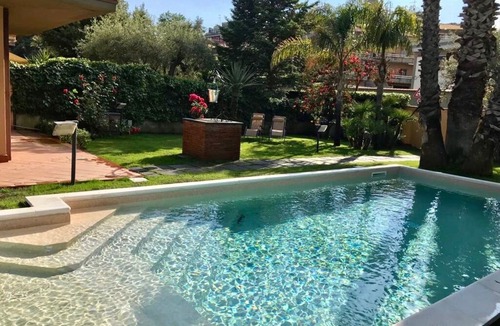 Viagrande Villa | Villa in Trecastagni with 5 bedrooms sleeps 13