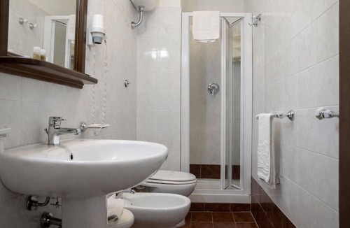 San Donato Val Di Comino Hotel | VillaGrancassa Historic home from 1853 at the foot of the National Park