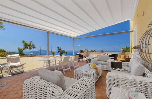 Sant'Agata sui Due Golfi Villa | Villa Ferrara with Infinity Pool, Sea View, Parking and Garden