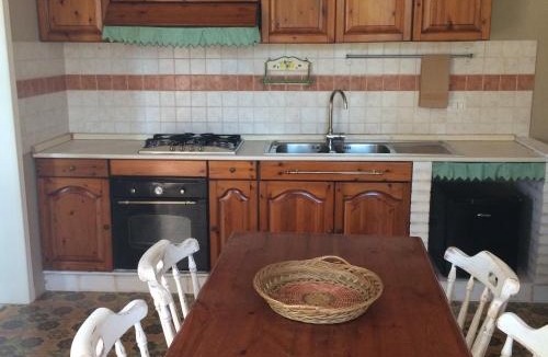 Gioia del Colle Apartment | Villa L'Ottagono- appartamento privato con Wifi e parcheggio telecamerizzato