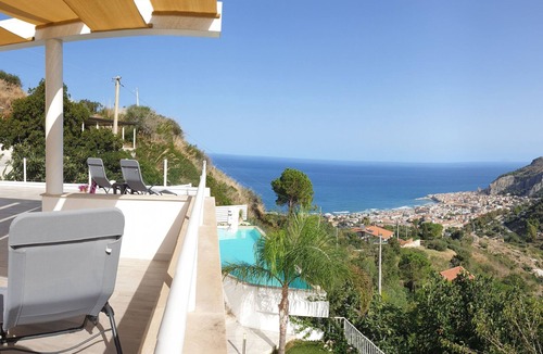 Cefalu House | Villa la Vista - bis zu 6 Personen by Interhome