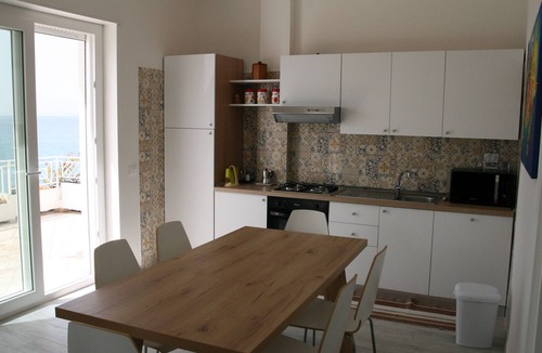Pizzo Apartment | Villa Laura am Meer - P1 by Interhome
