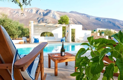Castellammare del Golfo Villa | Villa Le Sterlizie con Piscina Privata