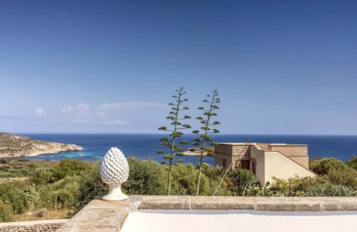 Favignana Villa | Villa Le Pigne: Elegance and Luxury on the Island of Favignana