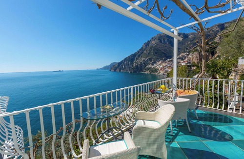 Arienzo House | Villa Le Sirene with Private Jacuzzi, Sea View