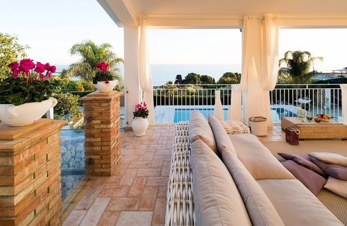 Licata Villa | Villa Licata for 6 People, Pirvate Pool, Sea View, WiFi, A/C, Garden, Best of Sicily