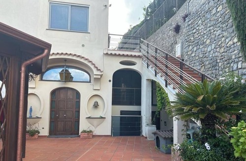 San Michele House | Villa Lisuccia - Two Stunning Independent units for your Vacation, with a view