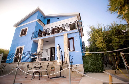 Marina di Palma Bed & Breakfast | VILLA LU ’The place where every room admires the sea .