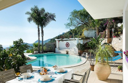 Letojanni Villa | Villa Luce - Holiday Villa by the Sea in Sicily