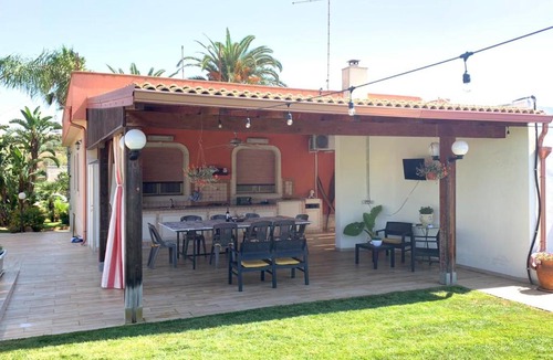 Santa Maria del Focallo House | Villa Lucia con piscina