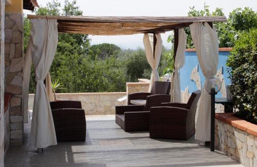 Isola House | Villa Lumari
