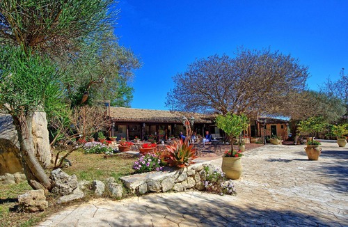 Noto Villa | Villa Maddalena - Villa with 6 bedrooms and private pool in Sicily