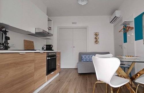 Torrenova House | Villa Magical Sunsets: Independent accommodations with private entrances and terraces.