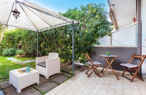 Fondachello Villa | Villa 'Marecalmo Holiday House' with Private Terrace, Wi-Fi and Air Conditioning